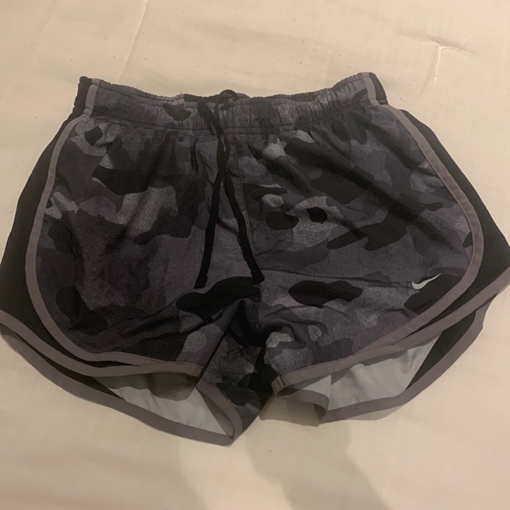 Nike camo shorts